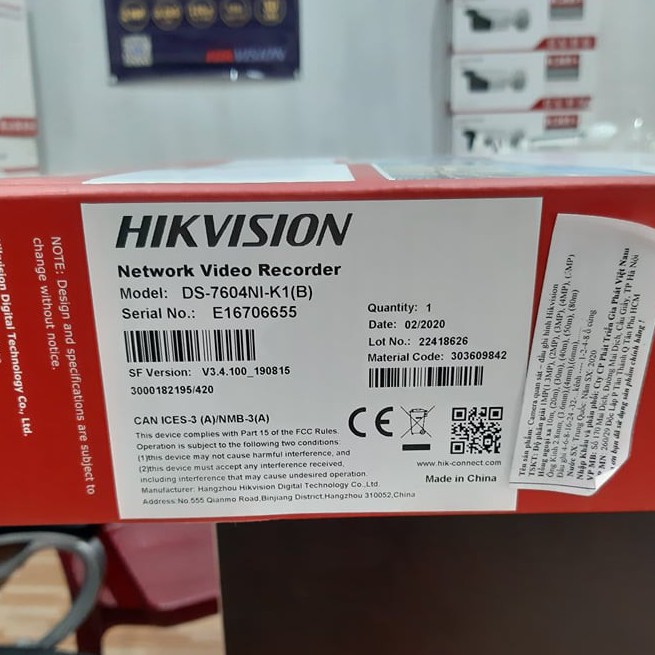 Đầu 4 Kênh IP HikVision DS-7604NI-K1(B), Hỗ Trợ P2P - Hàng Chính Hãng