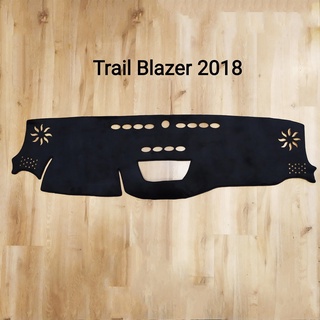 Thảm taplo nhung Chevrolet Trailblazer 2018