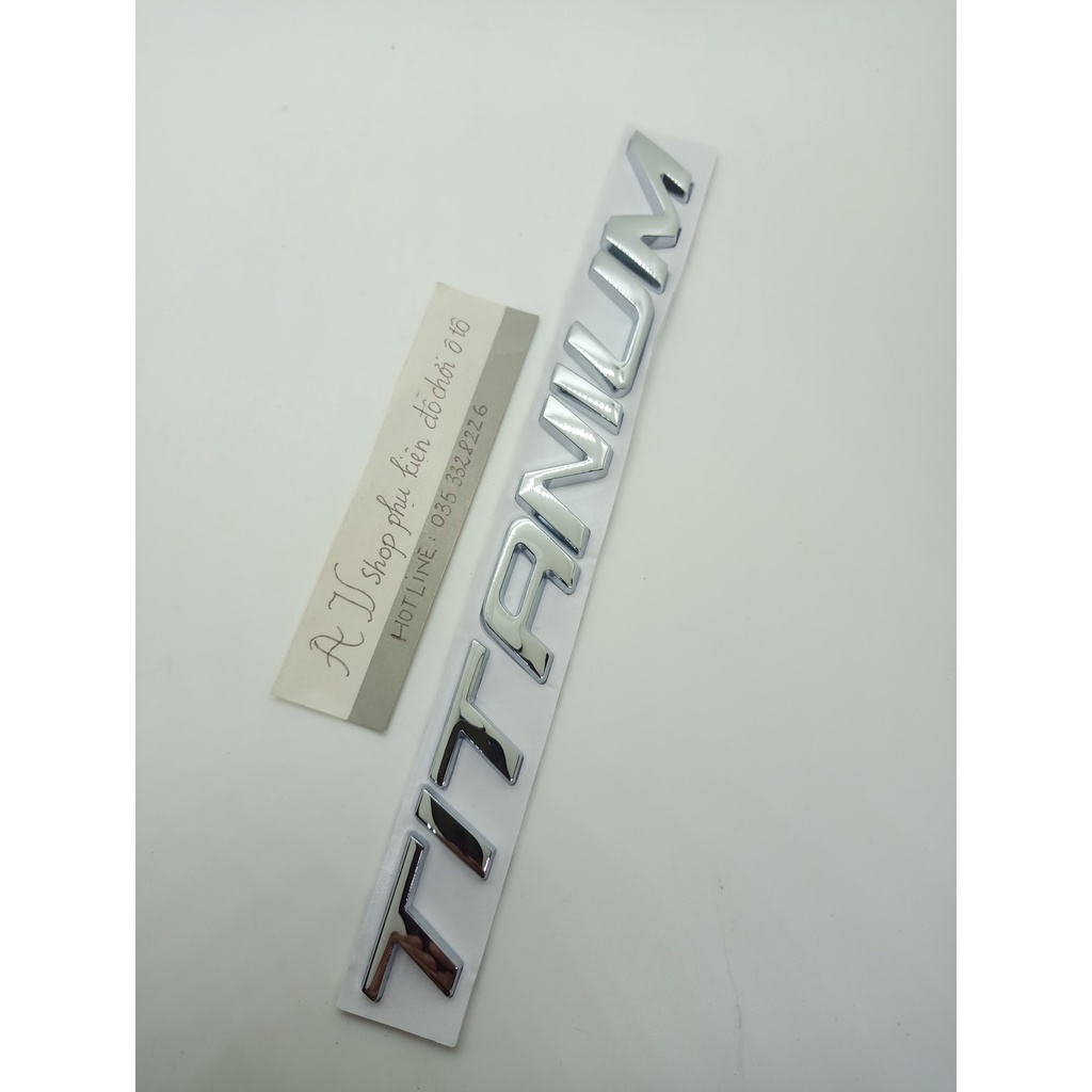 Miếng Dán Chữ TITANIUM Bằng kim loại Trang Trí Xe Hơi
