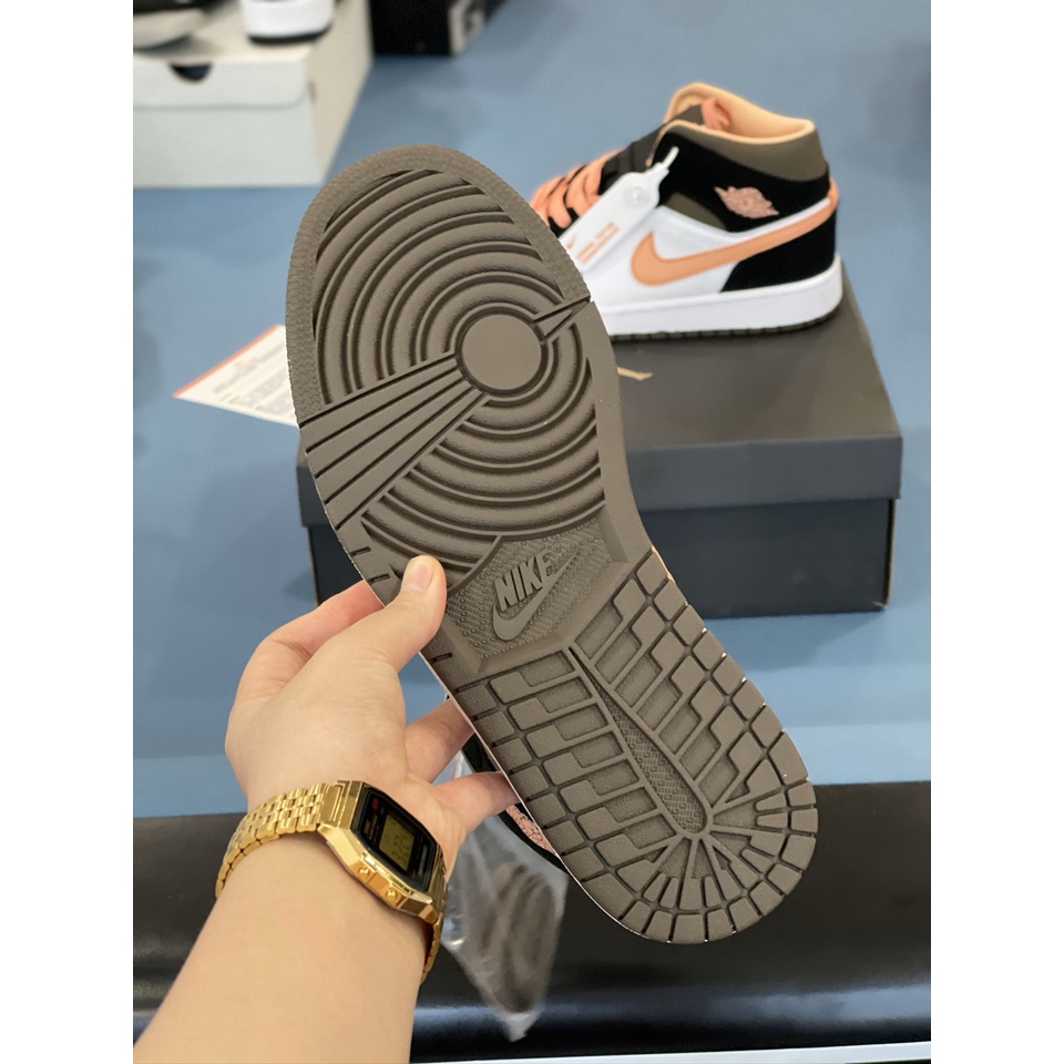 Giày Jordan 1 Mid Đen Cam Cao Cấp Fullbox, Giày thể thao nữ jordan 1 cổ mid đen vệt cam da nhăn, cực kì cá tính