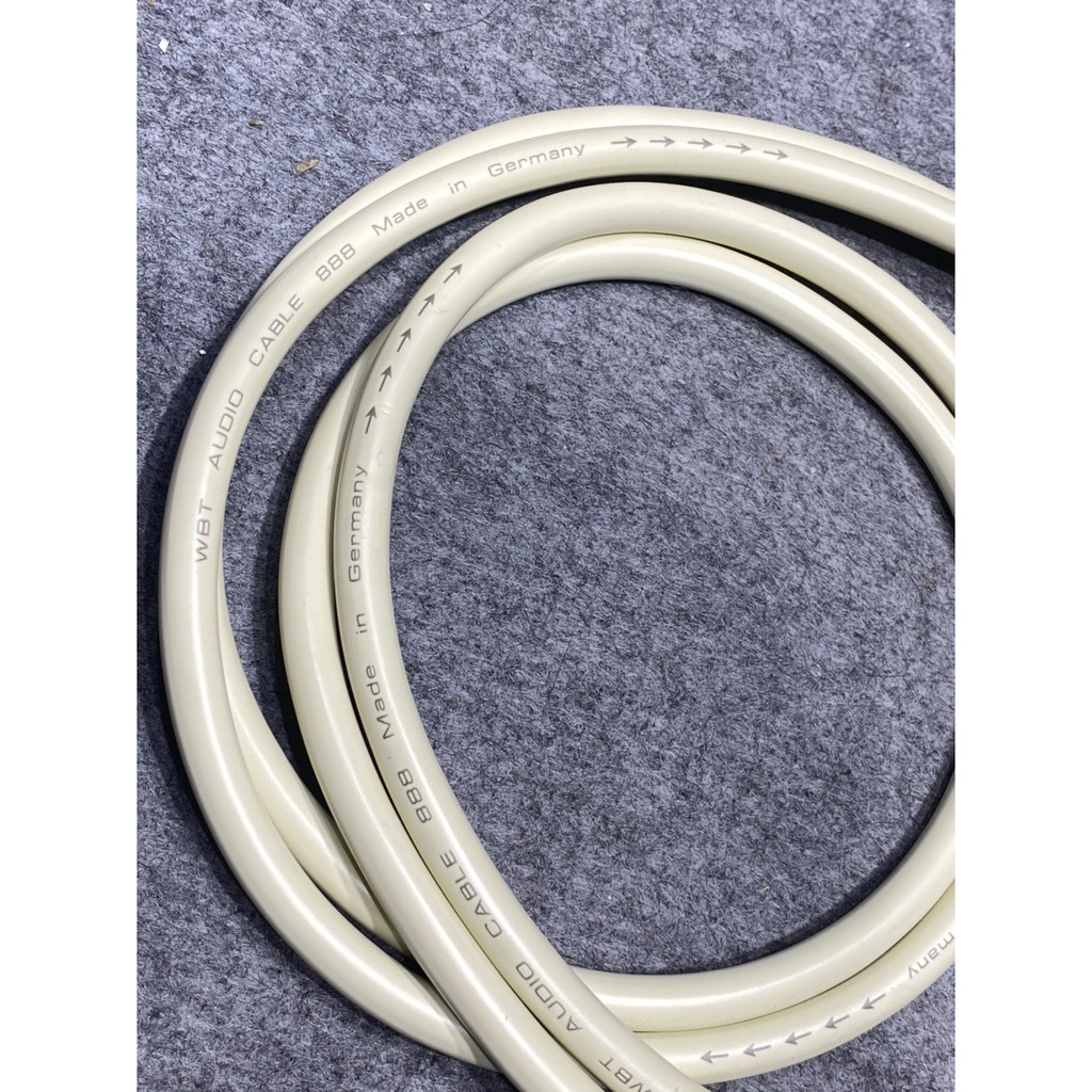 Dây loa WBT 888 Made In Germany, dài 1m. Đầu cắm mạ gold xoay khóa, Chất âm ngọt ngào, nghe hay đều 3 dải