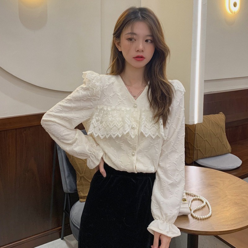 Áo Sơ Mi Nữ Vải Ren Voan Dày Nhăn Màu Trắng Be Cổ Bèo Tay Phồng Loe Nhẹ Nhàng Sang Trọng Tiểu Thư Hàn Quốc Hàng Loại 1 | BigBuy360 - bigbuy360.vn