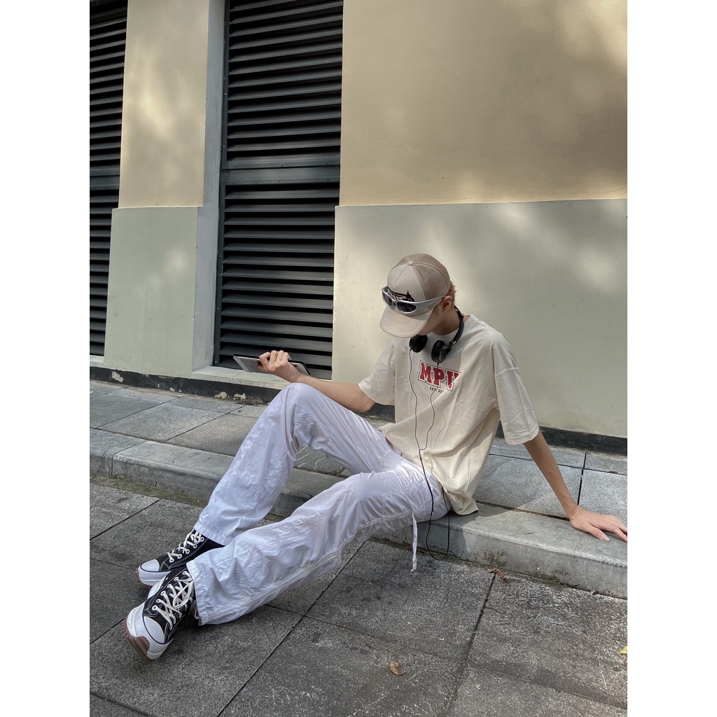 Áo Thun Unisex Morpheus màu BE 100% Cotton - Local Brand Chính Hãng