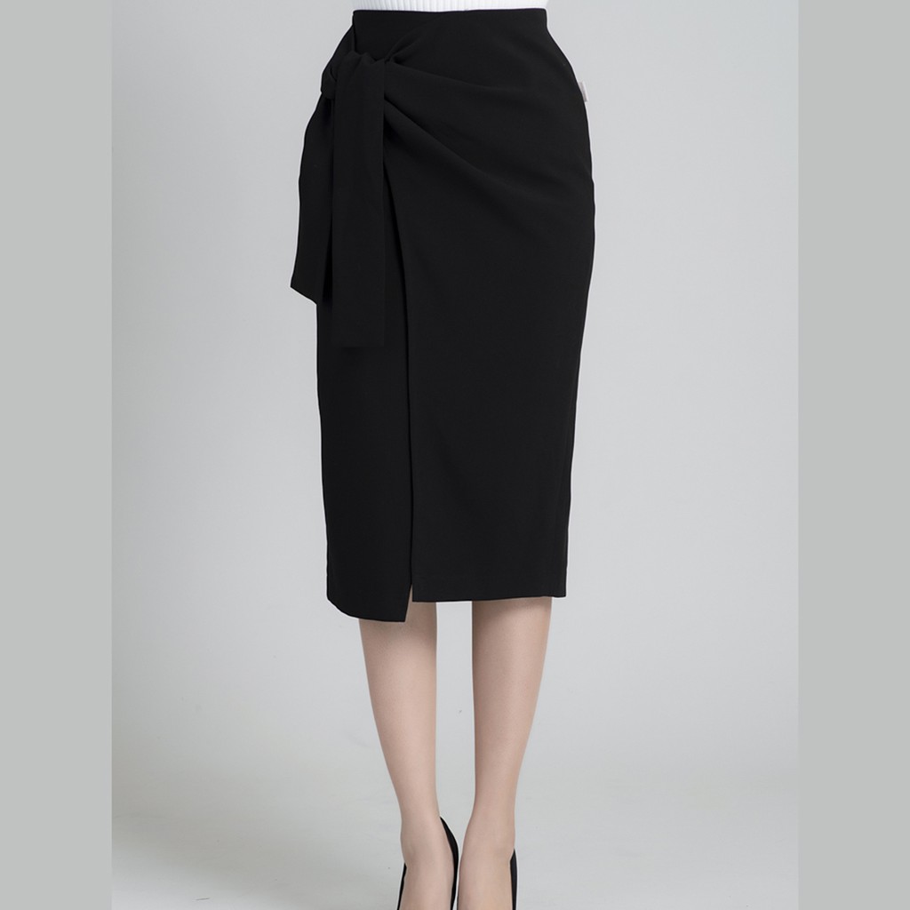 [Mã WABRLOW5 giảm 15% đơn 300K] Chân váy ôm buộc nơ eo VIENNE TRAN V62F17T013 O62F19Q001 (Đen) | BigBuy360 - bigbuy360.vn