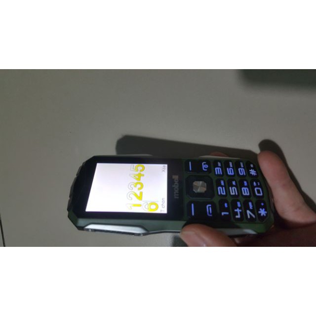 Điện thoại Mobell Rock 1 loa to pin trâu sóng khỏe 2 sim.