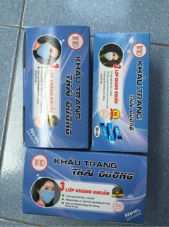 1 hộp khẩu trang 4 lớp 50 cái