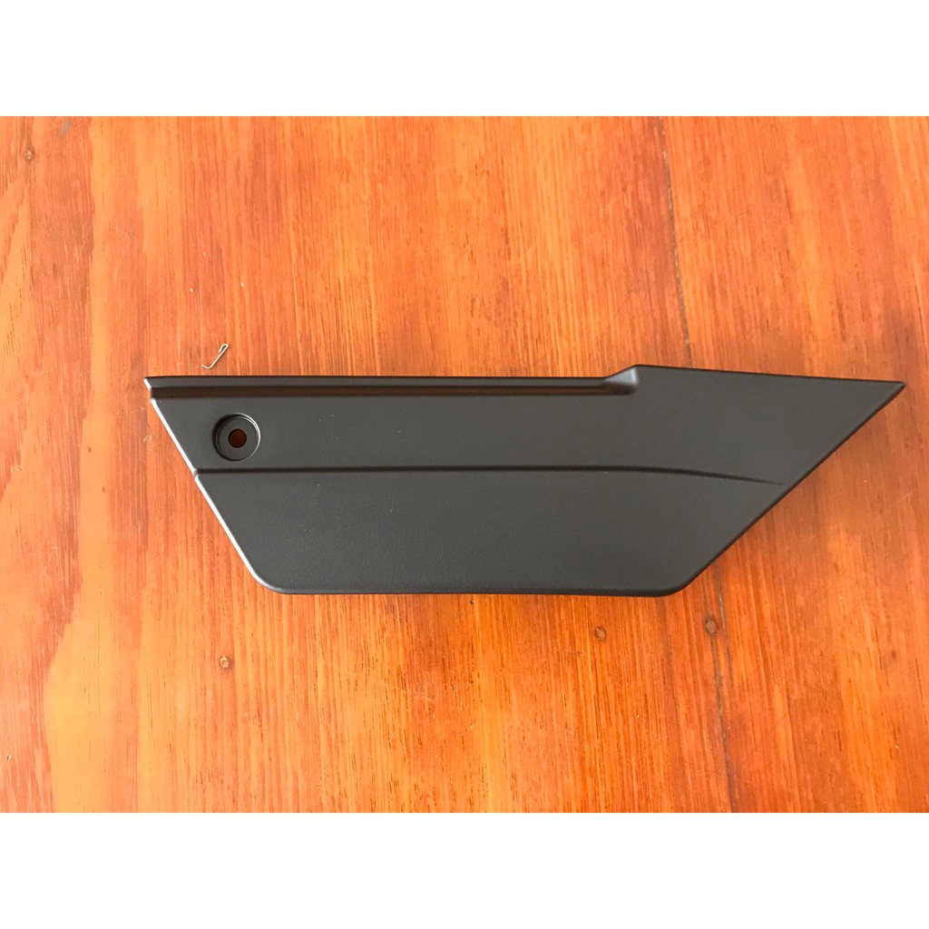 Cốp nhỏ bên phải Sirius chính hãng Yamaha