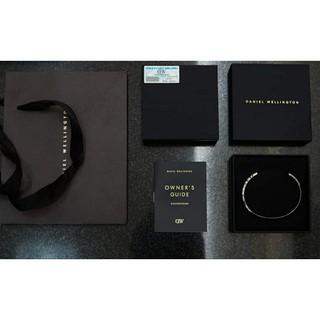 Vòng Tay Cuff DW V1 - Full Box [Bảo hành 1 năm]