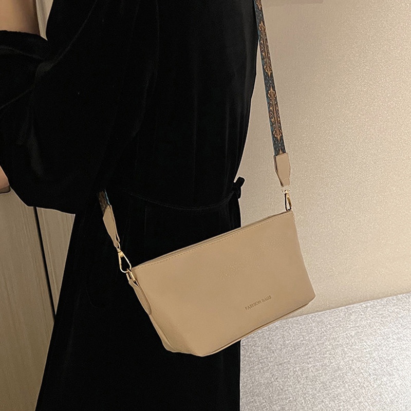 Túi Đeo Vai Thiết Kế Mới Thời Trang Theo Phong Cách retro Dành Cho Nữ