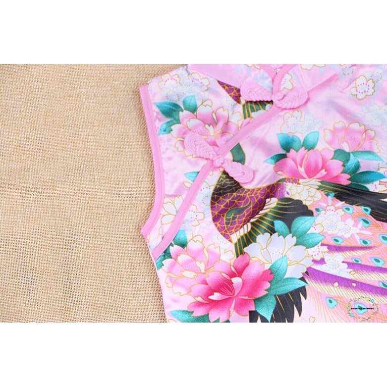Sườn xám phong cách Trung Quốc in hình chim công cho bé gái