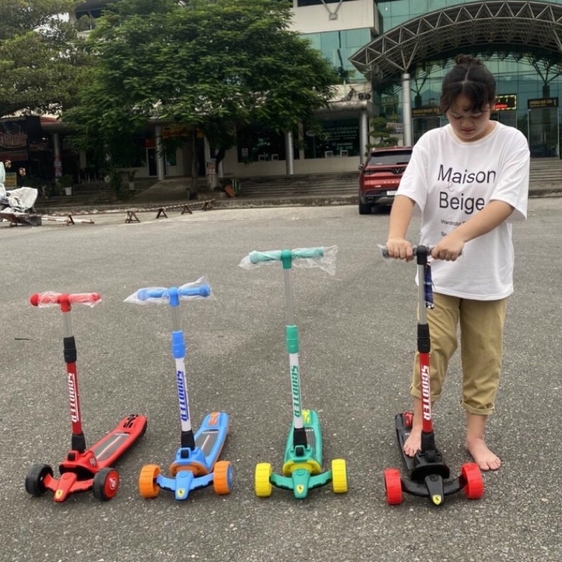 Xe scooter, xe trượt trẻ em hàng cao cấp siêu xịn cho các bé lớn từ 4-14 tuổi, có đèn