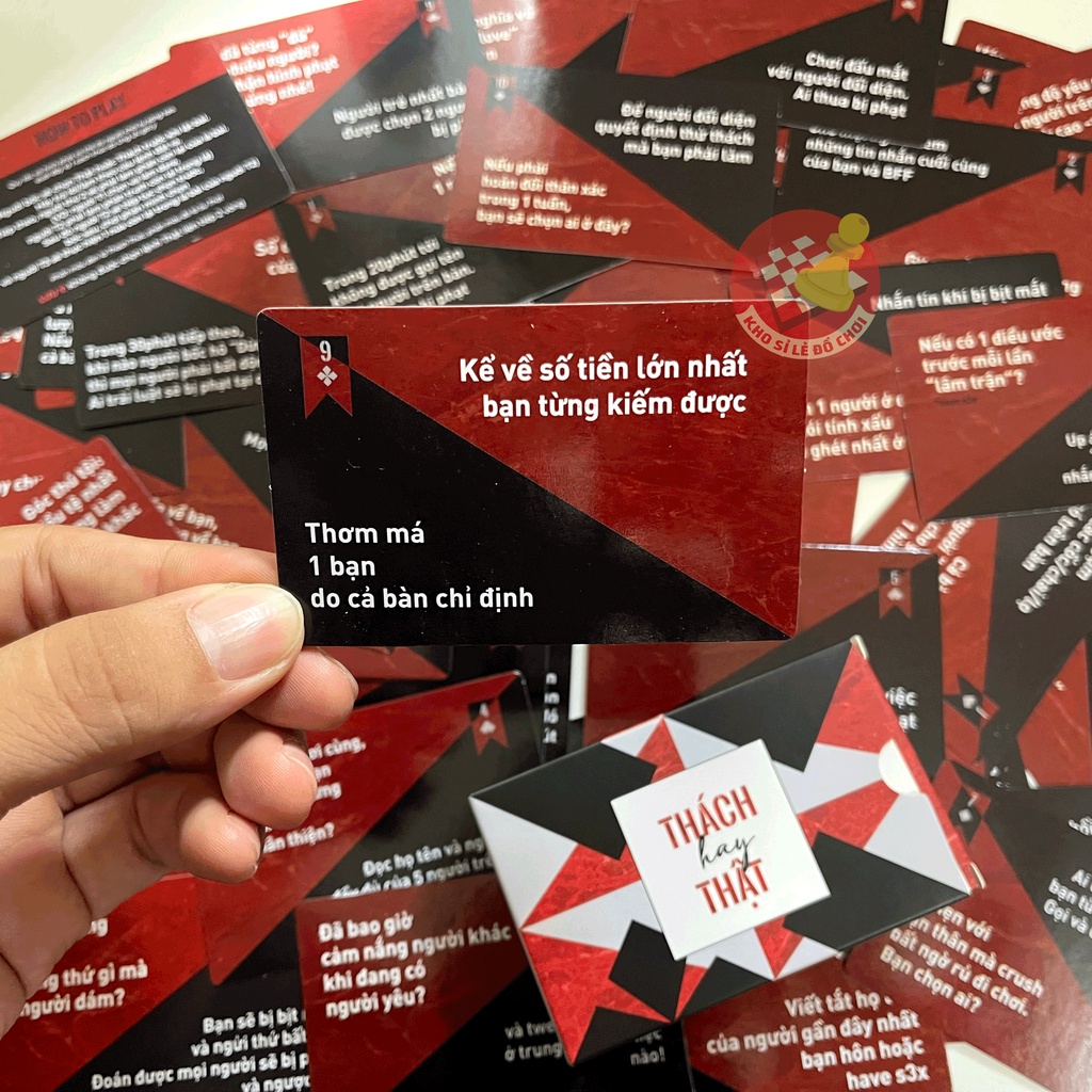 Bộ bài Thách hay thật Truth or Dare - Drinking Game mang đến sự thú vị, tạo cơ hội tìm hiểu và gắn kết tình bạn