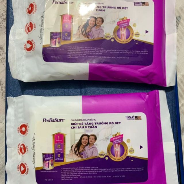 Khăn ướt cho bé