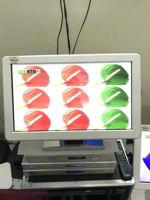 Màn Cảm Ứng VietKTV 21,5inch, 21inch Trắng