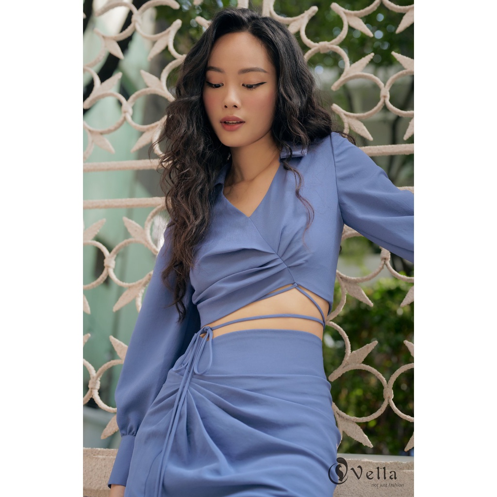 Set bộ áo croptop tay dài kèm chân váy midi Vella Fashion VB22070