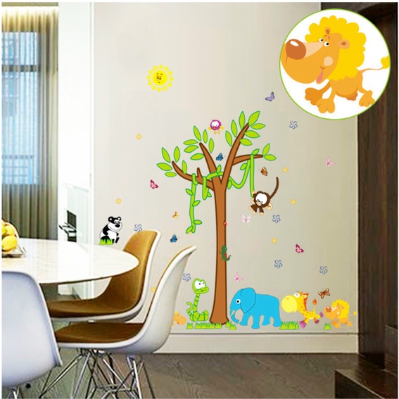 Decal trang trí tường - Cây lá mỏng cùng thú vui chơi cho bé