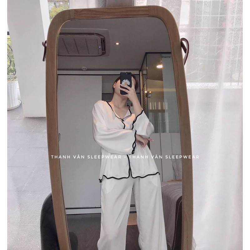 Bộ lụa cao cấp MIENMOC viền đen VERSACE lụa satin cao cấp quảng châu