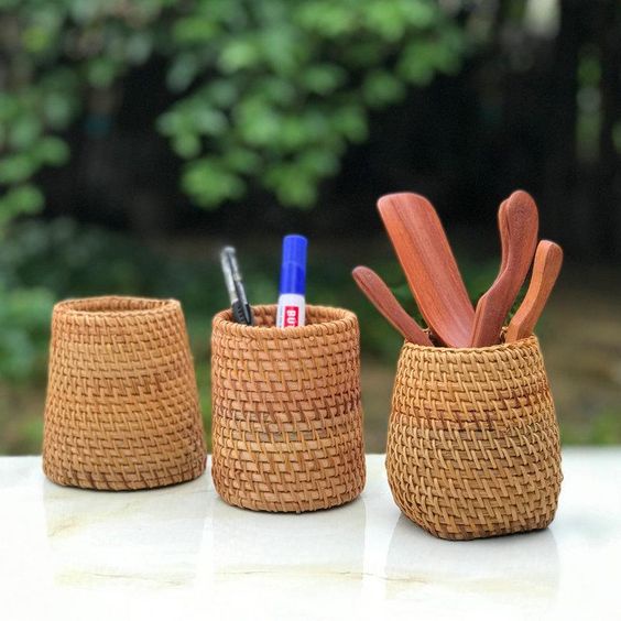 Cốc mây đựng bút, ly mây cắm hoa, ly mây để thìa, ly mây xiên, trang trí nhà cửa, bàn học, bàn làm việc đẹp mắt