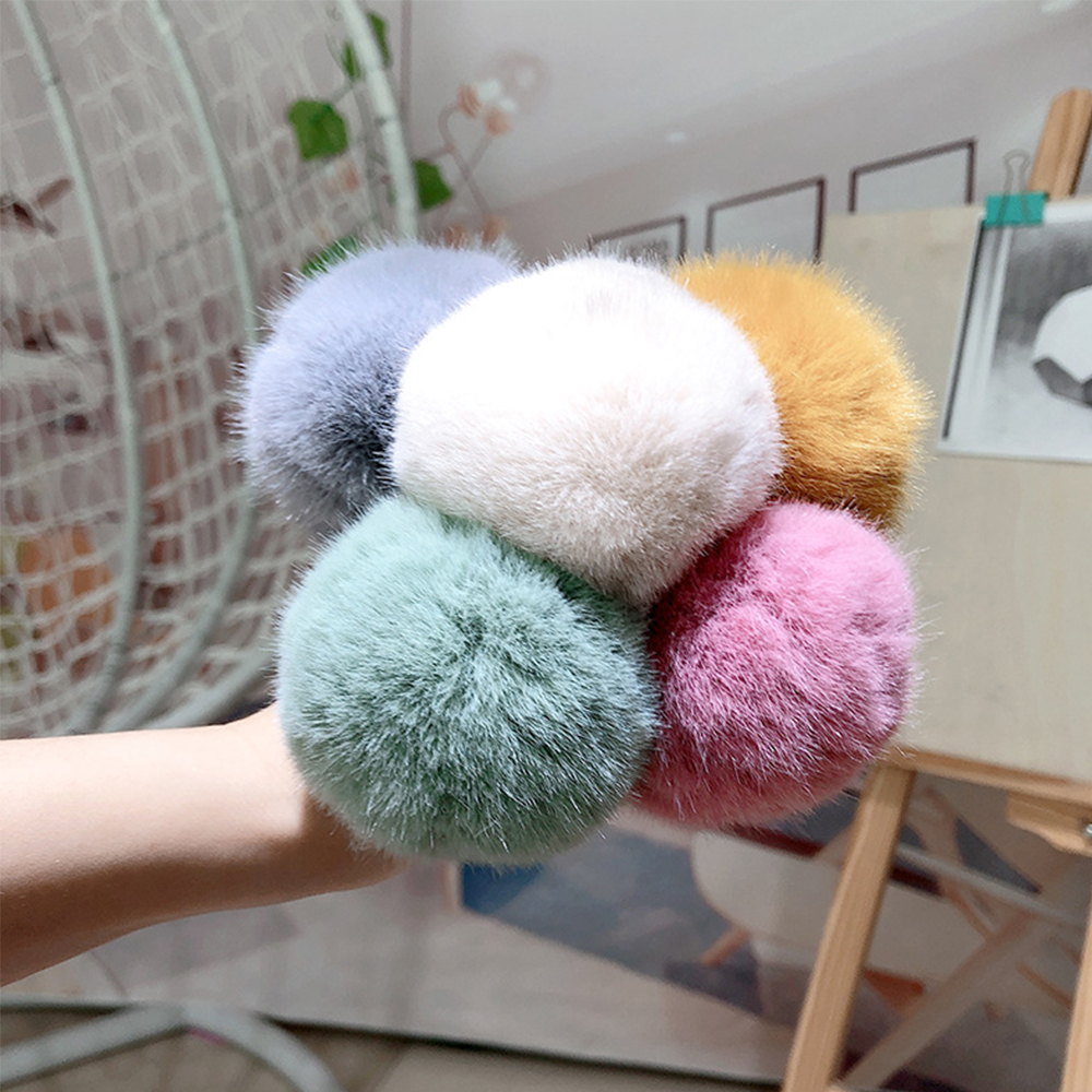 Dây Buộc Tóc Có Chi Tiết Quả Bóng Lông Trang Trí