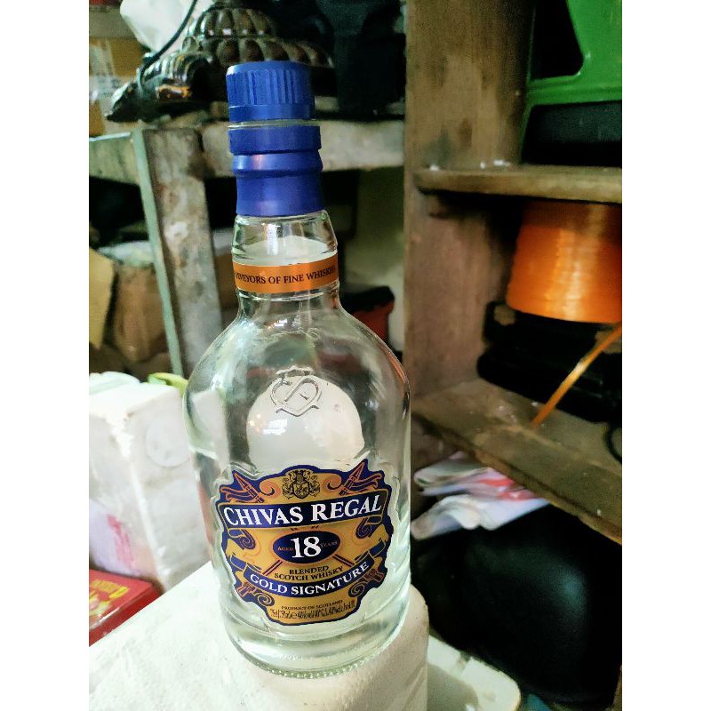 Vỏ chai rươu chivat 18