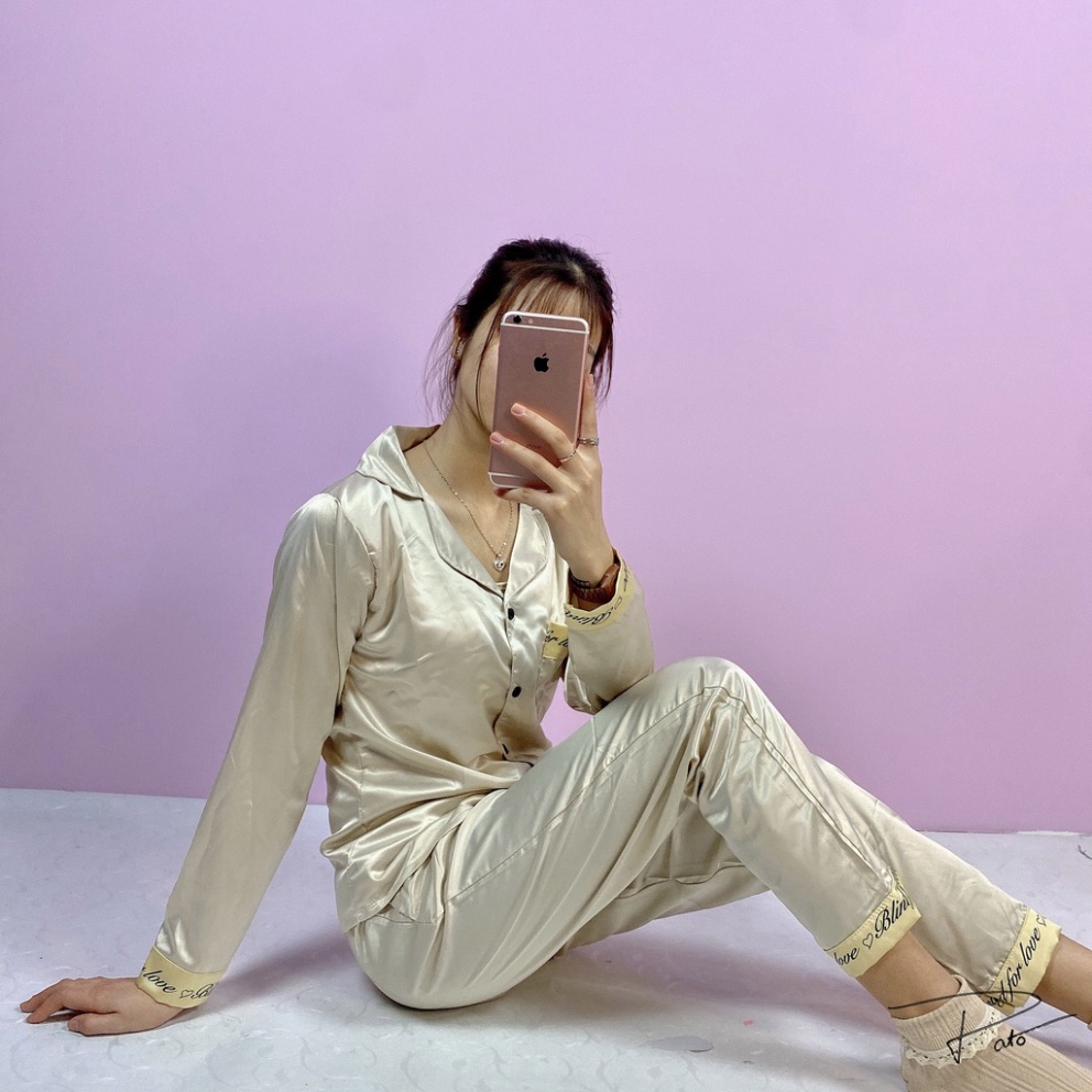 Đồ bộ Pijama chữ ký dài chất phi lụa cao cấp, chữ ký gấu tay và chân sang trọng