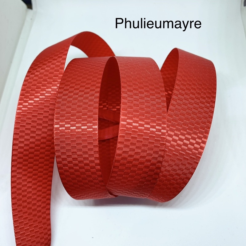 Ruy băng hoạ tiết caro 25mm đỏ ( Trang trí Noel)