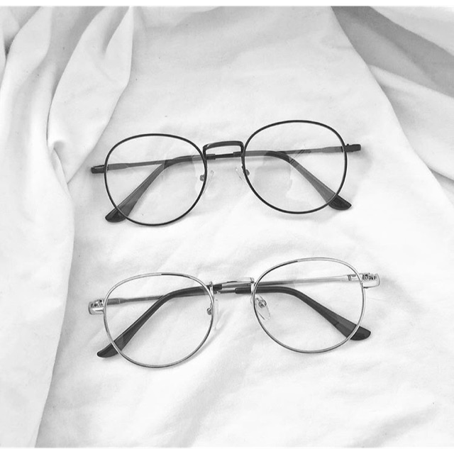 ảnh gọng kính kim loại phong cách vintage