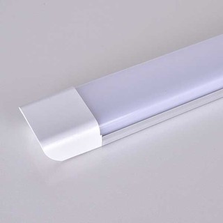 Đèn Tuýt Led Bán Nguyệt 1.2m => Công suất 60w của Đèn 1.2m đầu vuông