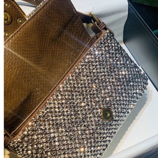 Túi xách kẹp nách Fen Đì đính đá lấp lánh
