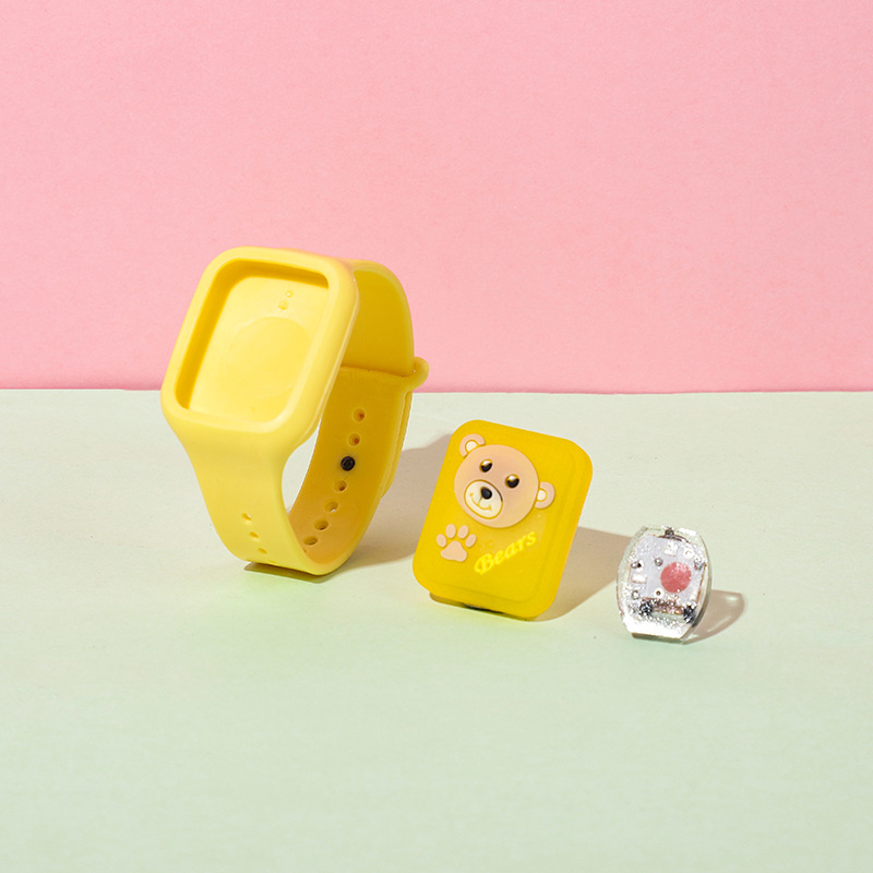 Vòng đeo tay chống muỗi thời trang 2021 cho bé