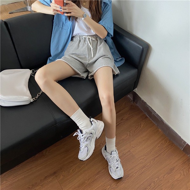 Quần đùi sporty tưa gấu KA Closet 3 màu Đen, Trắng, Xám chất dầy , dây rút điều chỉnh