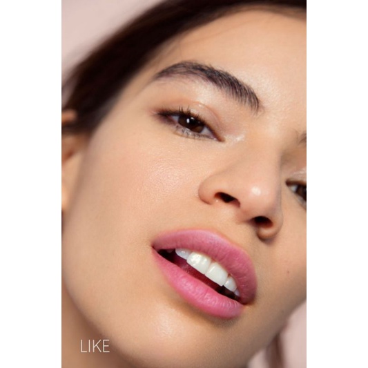 Son dưỡng lì Glossier Generation G