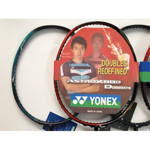 Vợt Cầu Lông Yonex 100% cacbon ( tặng đan dây + cuốn cán+ bao vợt )