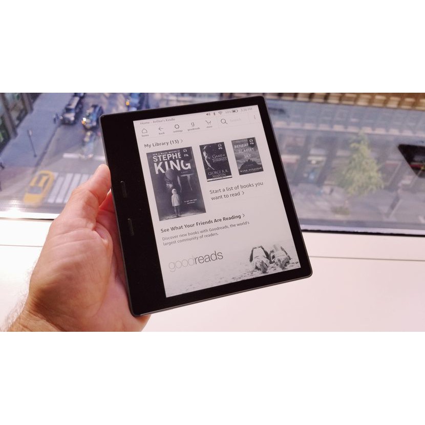 Kindle Oasis đã qua sử dụng được đóng gói từ Amazon