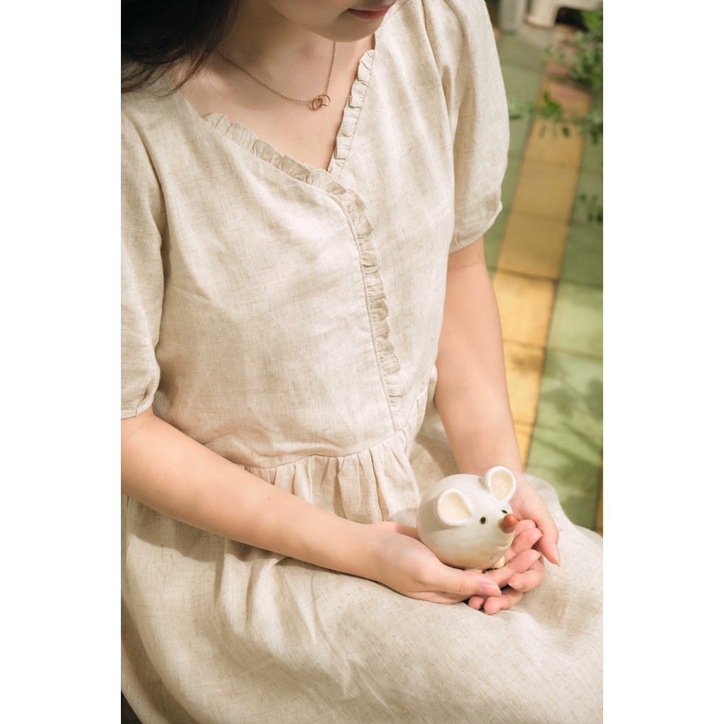 Đầm Linen Muối Tiêu Cổ Tim
