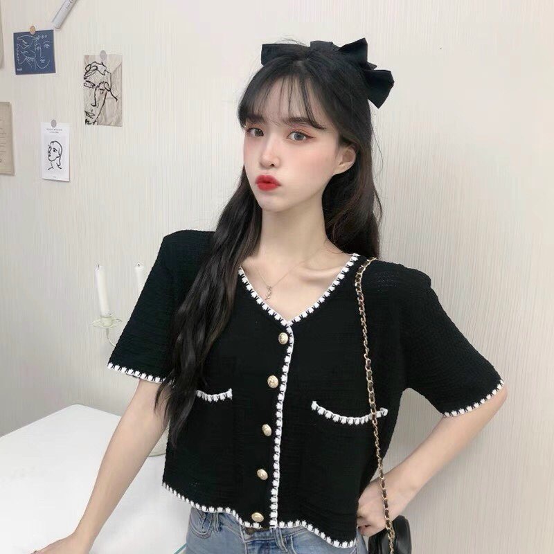 Áo Kiểu Nút Viền Màu Có Túi