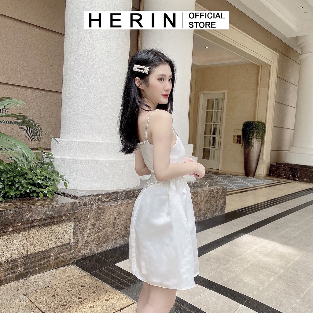 [new] Váy đầm nữ 2 dây dự tiệc trắng xòe phối cườm lấp lánh sang chảnh MINER DRESS | BigBuy360 - bigbuy360.vn
