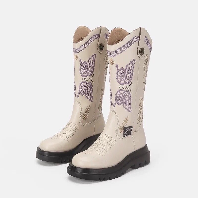Giày boot da thêu hình Butterfly cực xinh phong cách cowboy martin