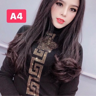 Áo cổ lọ đính đá