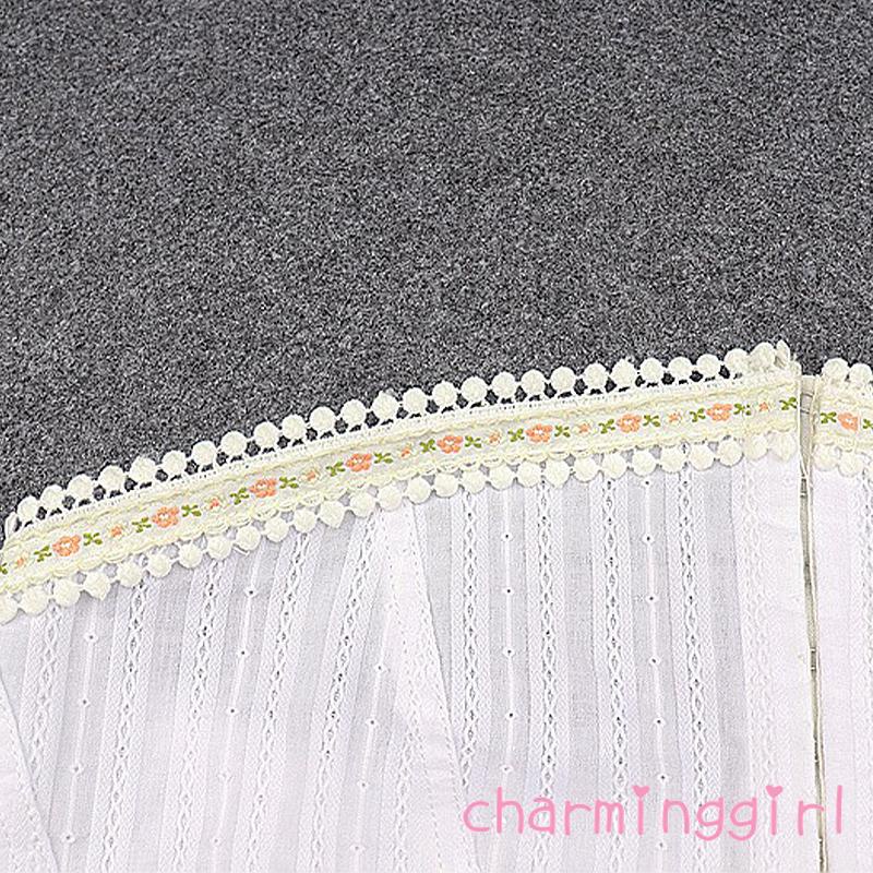 Áo ống ôm eo hở vai họa tiết hoa trắng cho nữ