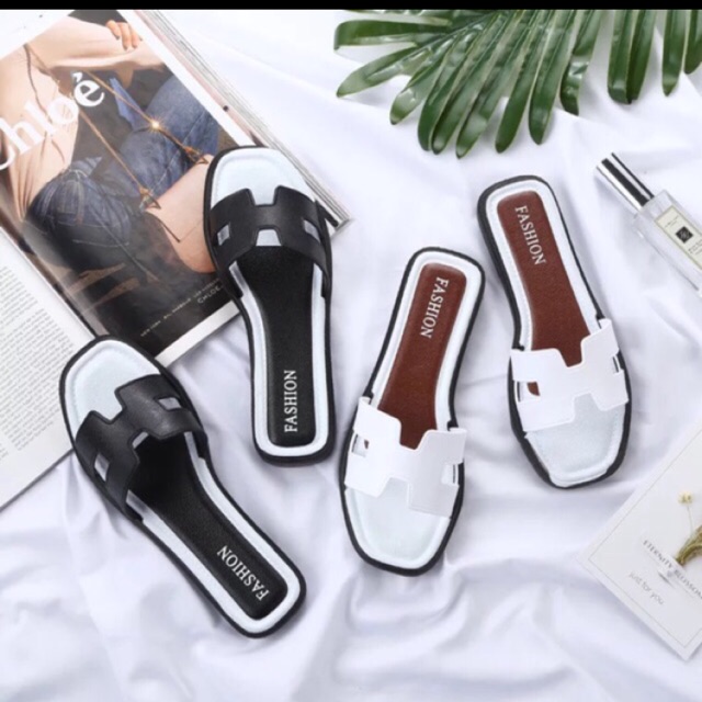( WS ) Dép lê chữ H