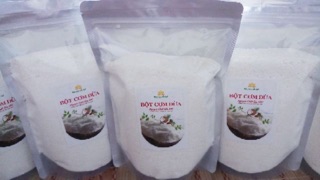 Cơm dừa sấy khô (chia lẻ 100gr )
