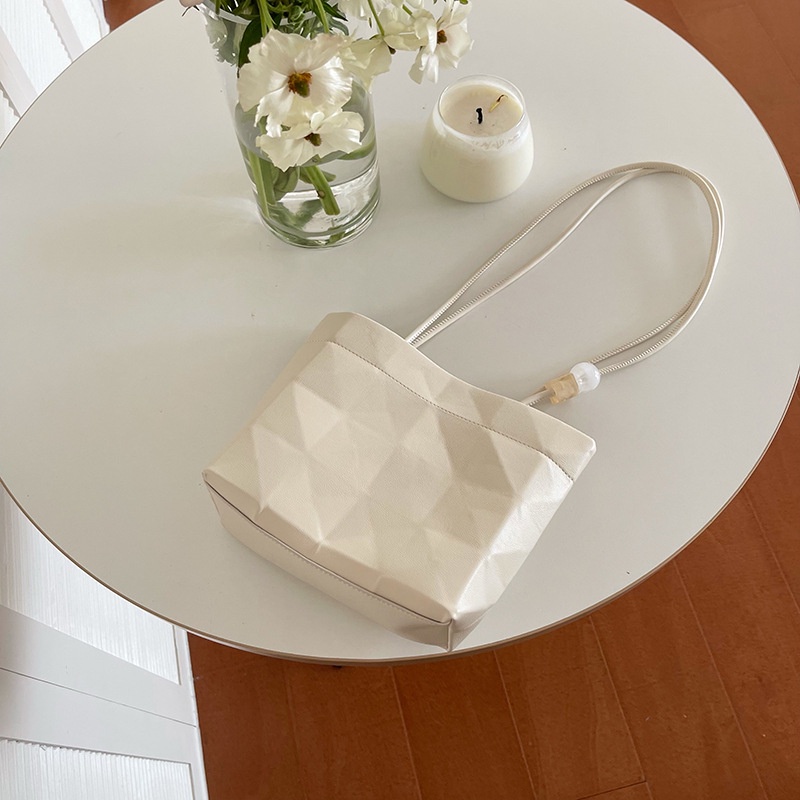 Túi xách đeo chéo vai IELGY đơn giản thời trang dành cho nữ