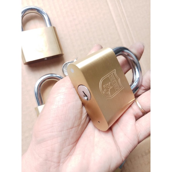 Set 10 ổ khoá VIỆT TIỆP dùng chung 1 chìa chủ ( loại 5p , khoá Bấm , có 10 chìa sơ cua )