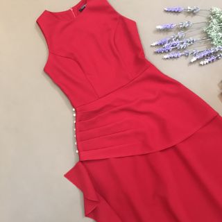 Đầm Topshop đỏ nhún eo