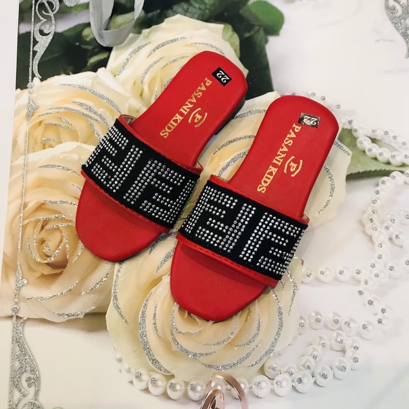 Dép lê đính đá trẻ em cho bé gái