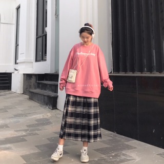 Chân váy kẻ xanh caro