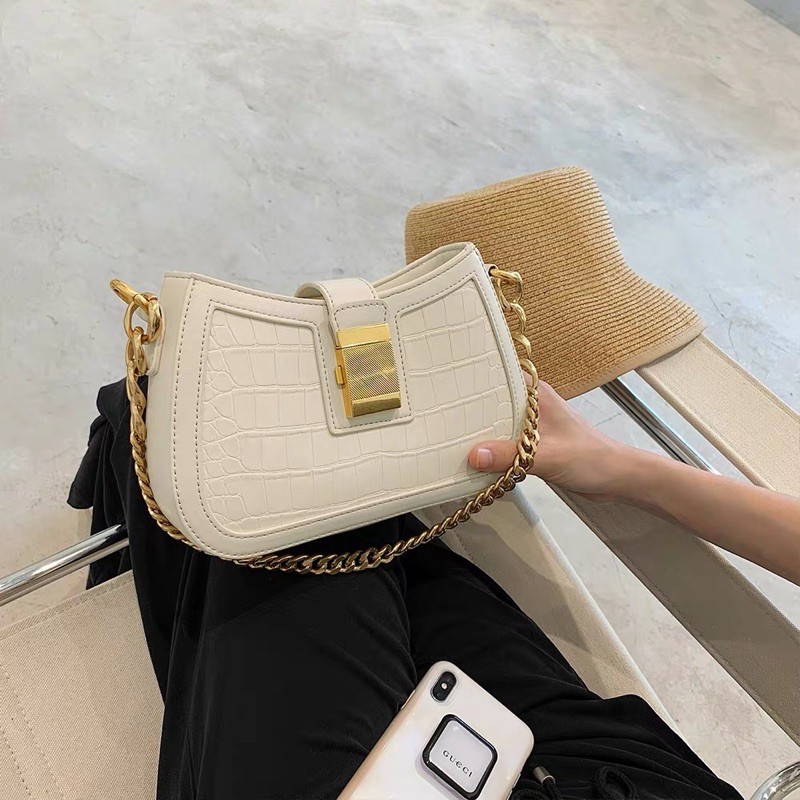 TÚI KẸP NÁCH KHOÁ VUÔNG ĐẸP (CÓ DÂY ĐEO CHÉO) | BigBuy360 - bigbuy360.vn