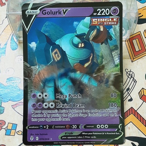 Thẻ Pokemon Golurk V