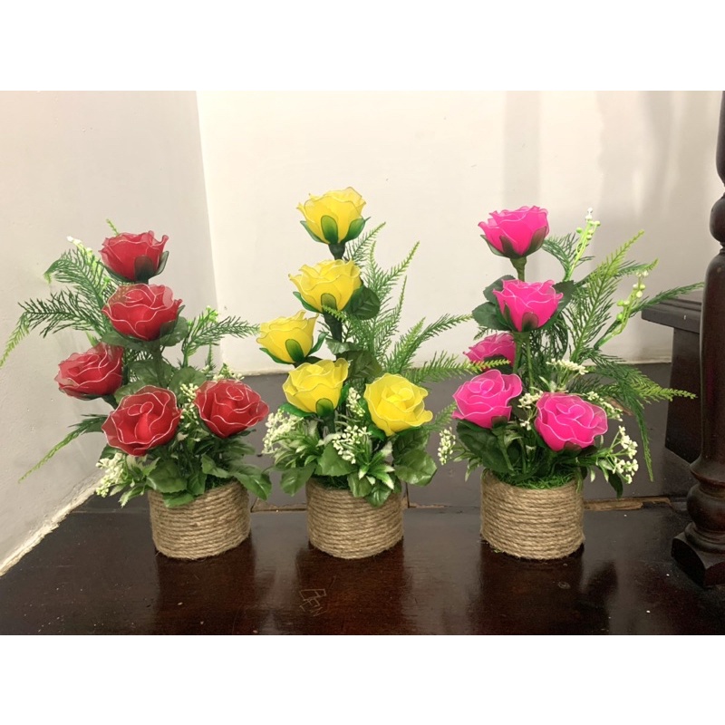 Hoa hồng vải voan cao 35cm .